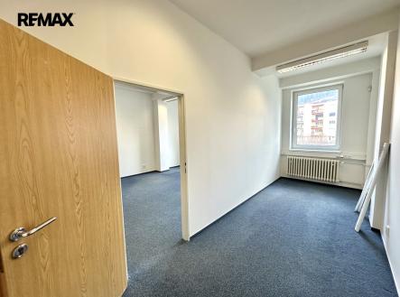 img-1227.jpeg | Pronájem - kanceláře, 44 m²