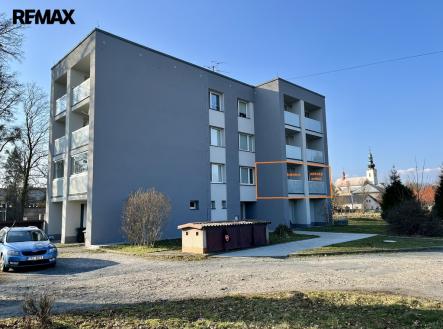 Pohled na dům | Prodej bytu, 3+1, 94 m²