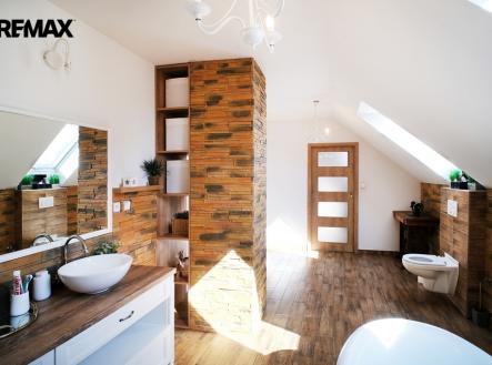 Denisa Myslivcová / 604 191 744 | Prodej - dům/vila, 253 m²