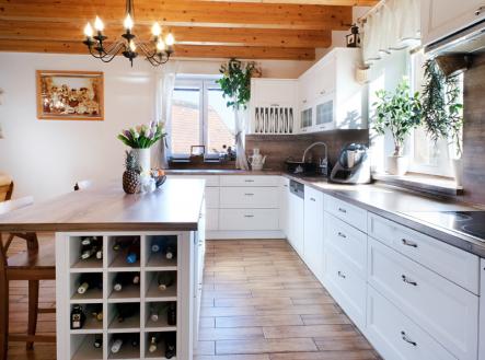 Denisa Myslivcová / 604 191 744 | Prodej - dům/vila, 253 m²
