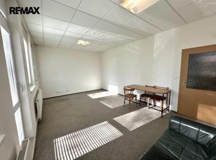 img-2461.jpeg | Pronájem - kanceláře, 41 m²