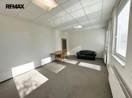 img-2462.jpeg | Pronájem - kanceláře, 41 m²