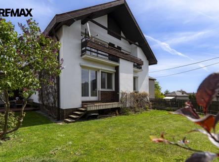 +420 604 191 744 I denisa.myslivcova@re-max.cz | Prodej - dům/vila, 235 m²