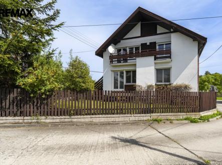 +420 604 191 744 I denisa.myslivcova@re-max.cz | Prodej - dům/vila, 235 m²