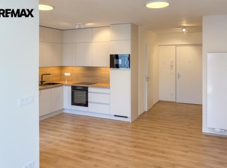 zasilka-iphone-1.jpg | Pronájem bytu, 1+kk, 45 m²