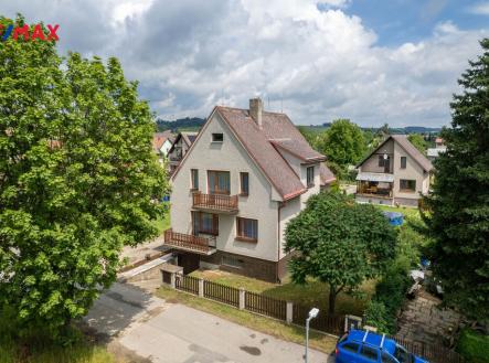 Pohled na dům | Prodej - dům/vila, 180 m²