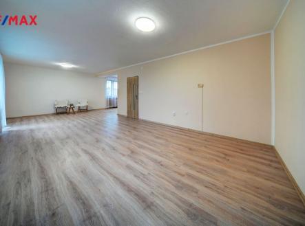 Přízemí - obývací pokoj | Prodej - dům/vila, 180 m²