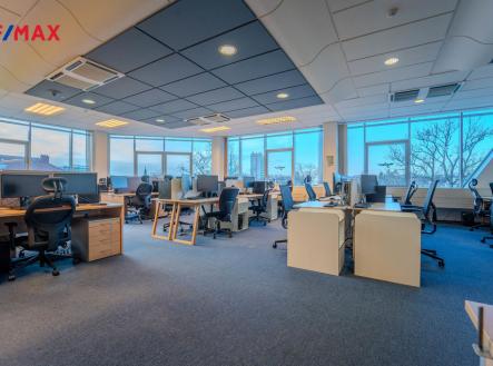 3-2.jpg | Pronájem - obchodní prostor, 540 m²