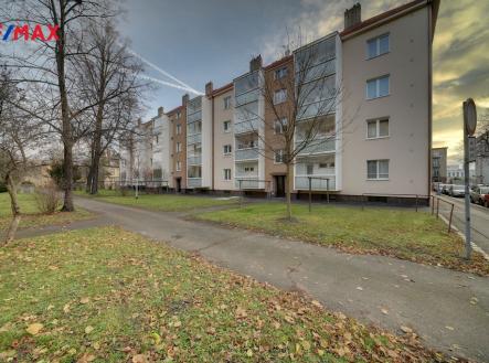 pohled na dům | Prodej bytu, 3+1, 75 m²