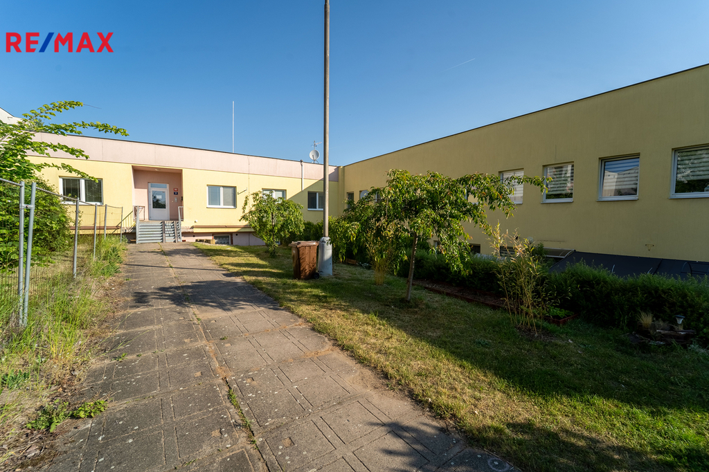 dsc02060-hdr.jpg