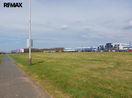 20250402-154959-1.jpg | Prodej - pozemek pro komerční výstavbu, 8 994 m²