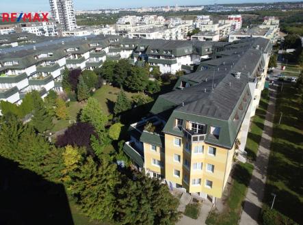 dji-0008.jpg | Prodej - obchodní prostor, 141 m²