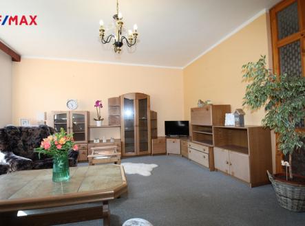 obývací prostor v 1. NP | Prodej - dům/vila, 144 m²