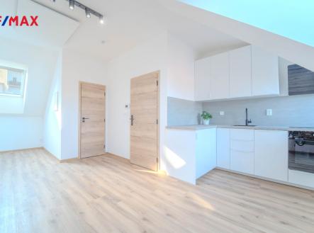dsc01016-hdr.jpg | Pronájem bytu, 1+kk, 27 m²