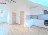 Pronájem bytu, 1+kk, 27 m²