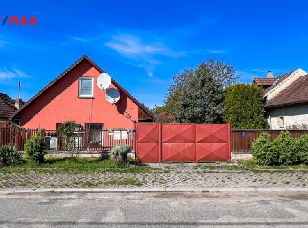 Pohled z ulice | Prodej - dům/vila, 186 m²