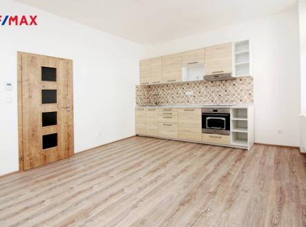 kuchyň 19 m2 | Pronájem bytu, 2+1, 59 m²