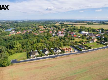 view-1-d02-37.jpg | Prodej - pozemek pro bydlení, 911 m²