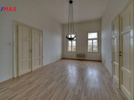 prostřední pokoj | Prodej bytu, 3+1, 115 m²