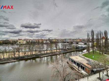 pohled z okna | Prodej bytu, 3+1, 115 m²