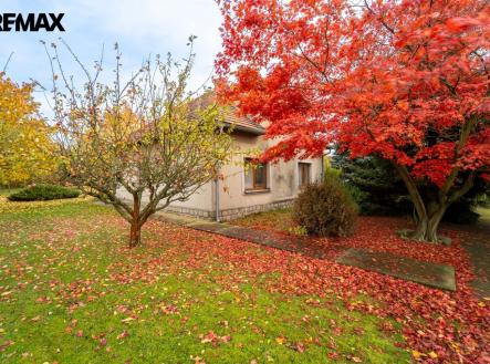 boční pohled na dům | Prodej - dům/vila, 190 m²
