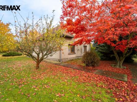 boční pohled na dům | Prodej - dům/vila, 190 m²