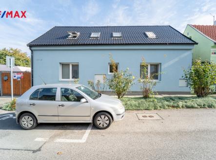 Dům z ulice | Prodej - dům/vila, 197 m²