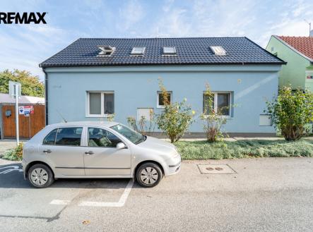 Dům z ulice | Prodej - dům/vila, 197 m²