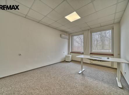 dsc-9044-67.jpg | Pronájem - kanceláře, 18 m²
