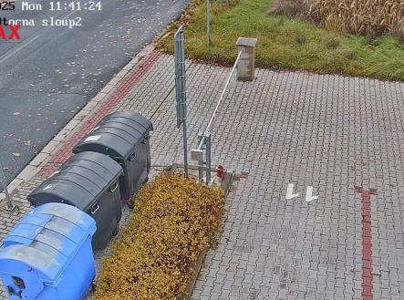 kamera-parkoviste-vjezd.jpg | Pronájem - malý objekt/garáž