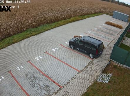 kamera-parkoviste.jpg | Pronájem - malý objekt/garáž