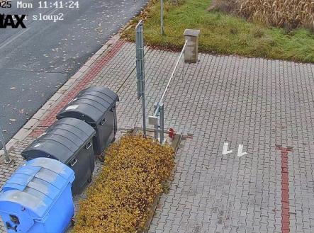 kamera-parkoviste-vjezd.jpg | Pronájem - malý objekt/garáž