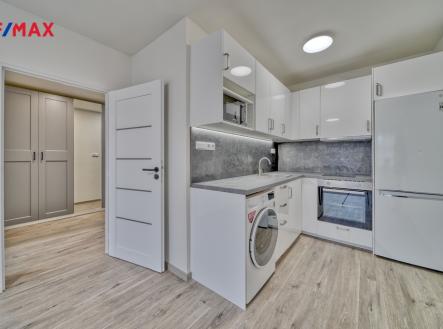 3-1.jpg | Pronájem bytu, 2+kk, 45 m²