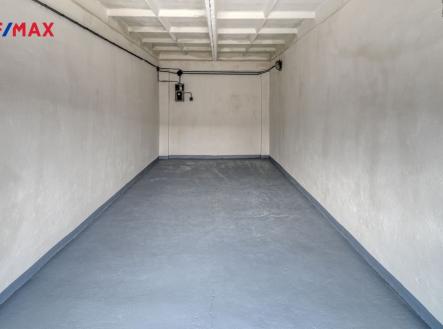 1.jpg | Prodej - malý objekt/garáž