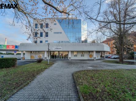 1-2.jpg | Pronájem - obchodní prostor, 540 m²