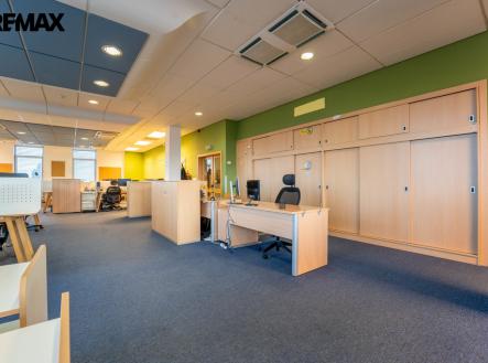 4-2.jpg | Pronájem - obchodní prostor, 540 m²