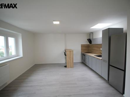 img-9065-1.jpg | Pronájem bytu, 1+kk, 34 m²