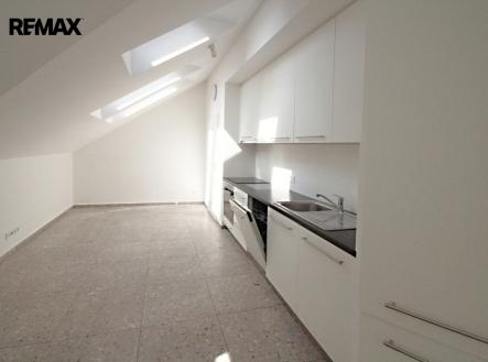 img-65941.jpg | Pronájem bytu, 2+kk, 52 m²