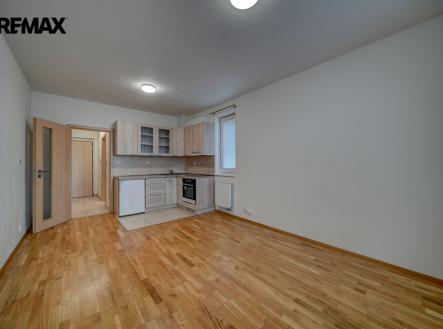 2-1.jpg | Pronájem bytu, 1+kk, 28 m²