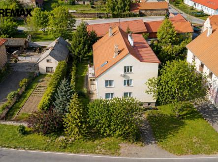 Pohled na dům | Prodej bytu, 4+kk, 83 m²