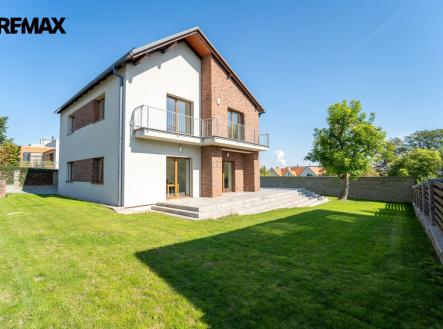 Pronájem - dům/vila, 209 m² obrázek