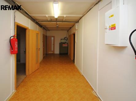 dsc-0472-1.jpg | Prodej - kanceláře, 226 m²