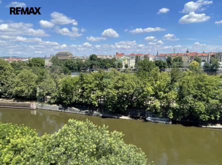 výhled z okna | Prodej bytu, 3+1, 115 m²
