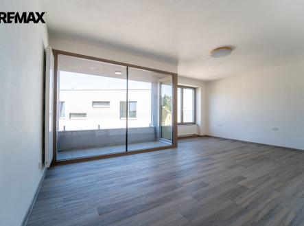 1.jpg | Pronájem bytu, 1+kk, 38 m²