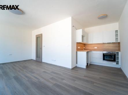 2.jpg | Pronájem bytu, 1+kk, 38 m²