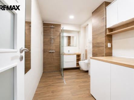 Koupelna | Pronájem bytu, 2+kk, 47 m²