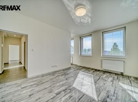 2-1.jpg | Pronájem bytu, 3+kk, 58 m²