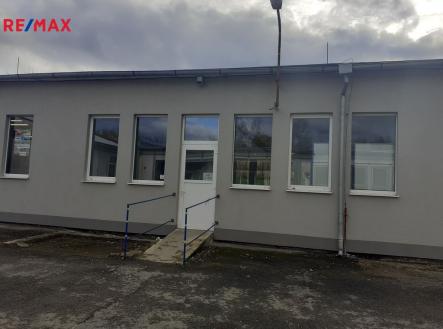 20231107-141329-resized-1.jpg | Pronájem - skladovací prostor, 129 m²