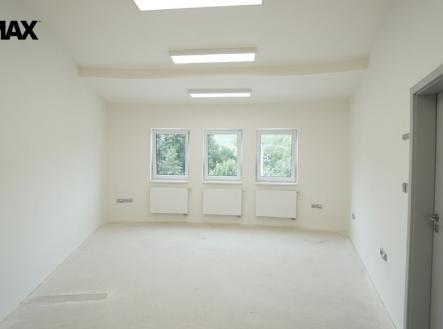 dsc08497.jpg | Pronájem - kanceláře, 72 m²