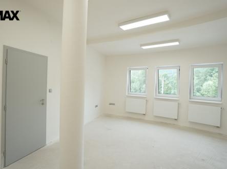 dsc08502.jpg | Pronájem - kanceláře, 72 m²